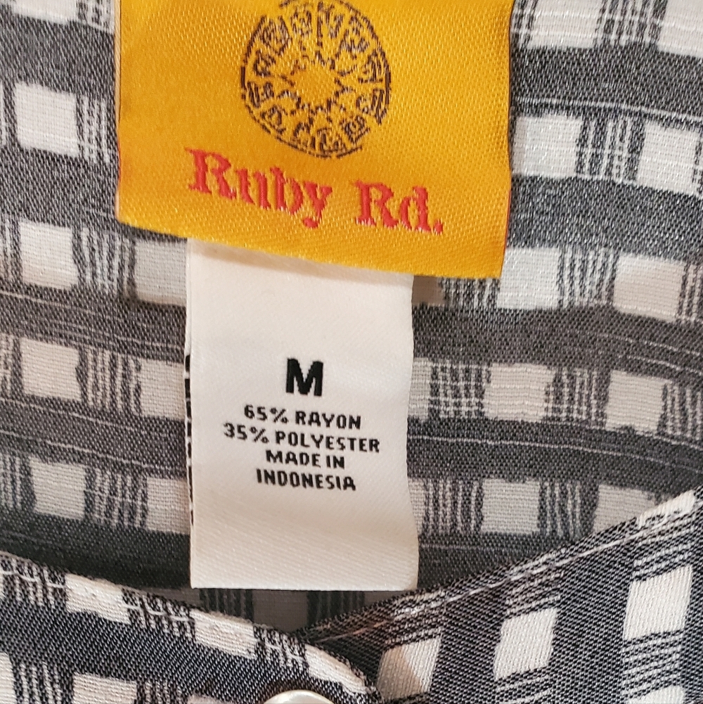 Ruby Rd. Blue And White Patterned Blouse - image 2